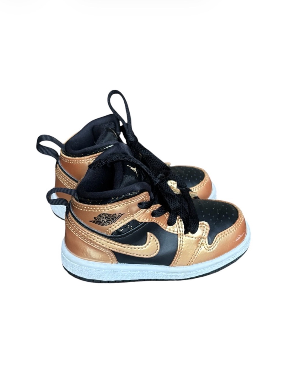 💣Nike Gold / Black Baby Sneakers Size 6C💣